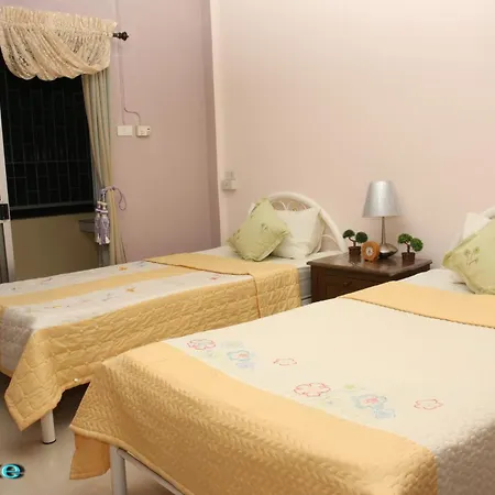 Pr Place Hotel